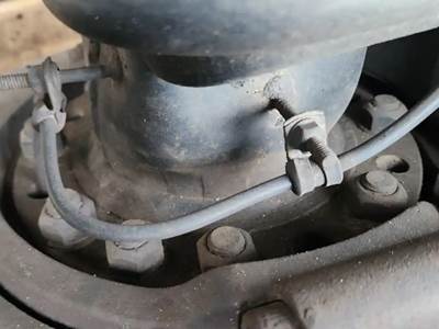 HUB PILOT NA Hub for a 2018 Freightliner Cascadia 126