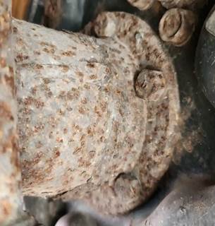 HUB PILOT NA Hub for a 2005 Chevrolet W3500