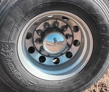 HUB PILOT NA Hub for a 2015 International CT660