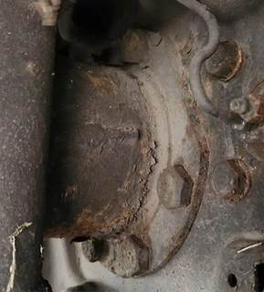 HUB PILOT NA Hub for a 2006 Isuzu NQR