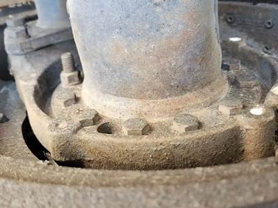 HUB PILOT NA Hub for a 1983 International F-1924; F-1954