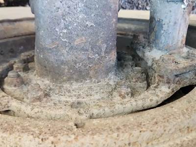 HUB PILOT NA Hub for a 1983 GMC Brigadier