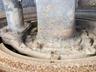 HUB PILOT NA Hub for a 1983 GMC Brigadier