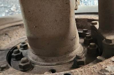 HUB PILOT NA Hub for a 2003 Chevrolet C8500