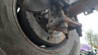 HUB PILOT NA Hub for a 2016 Freightliner M2 106