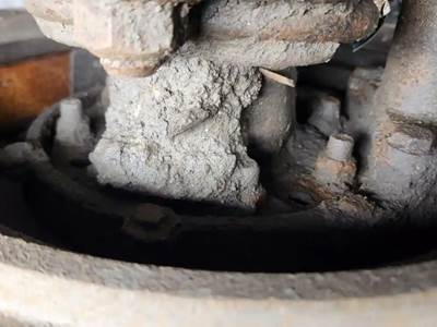 HUB PILOT NA Hub for a 2010 Mack TD713