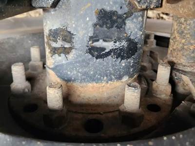 HUB PILOT NA Hub for a 2020 Mack Anthem