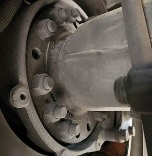 HUB PILOT NA Hub for a 2021 Freightliner M2 106