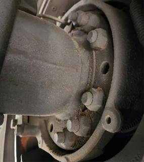 HUB PILOT NA Hub for a 2021 Freightliner M2 106