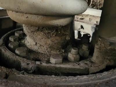 HUB PILOT NA Hub for a 2004 Sterling L9500