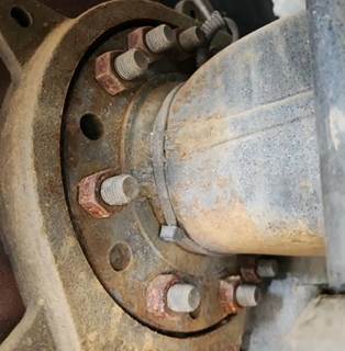 HUB PILOT NA Hub for a 2018 Peterbilt 337