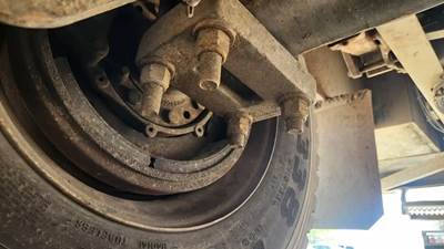 HUB PILOT NA Hub for a 2007 International 4400