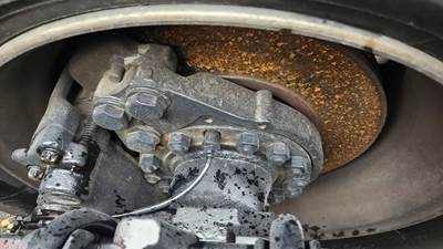 HUB PILOT NA Hub for a 2021 Peterbilt 567