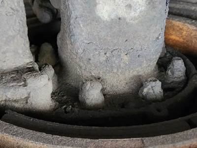 HUB PILOT NA Hub for a 2006 Mack CV713 Granite