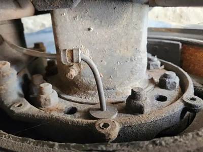 HUB PILOT NA Hub for a 2022 Freightliner M2 106