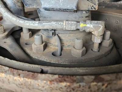 HUB PILOT NA Hub for a 2018 Peterbilt 579