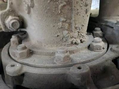 HUB PILOT NA Hub for a 2006 Mack CV713 Granite