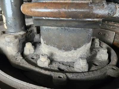 HUB PILOT NA Hub for a 2007 Freightliner Columbia 120