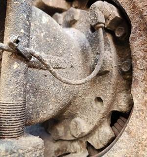 HUB PILOT NA Hub for a 2006 Ford F-750