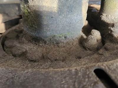 HUB PILOT NA Hub for a 2005 Sterling L9500