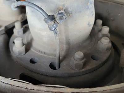 HUB PILOT NA Hub for a 2016 Freightliner Cascadia 125