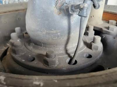 HUB PILOT NA Hub for a 2016 Freightliner Cascadia 125