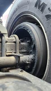 HUB PILOT NA Hub for a 2021 Freightliner Cascadia 126