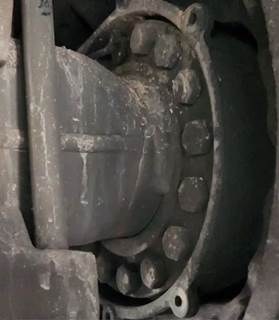 HUB PILOT NA Hub for a 2003 International 4400