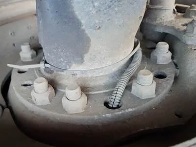 HUB PILOT NA Hub for a 2006 Kenworth T800