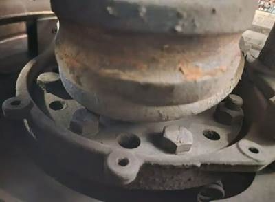 HUB PILOT NA Hub for a 2006 Sterling L9500