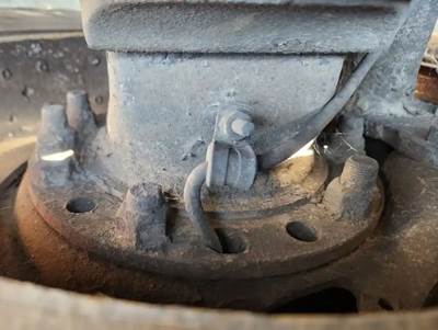 HUB PILOT NA Hub for a 2012 Freightliner Cascadia 125