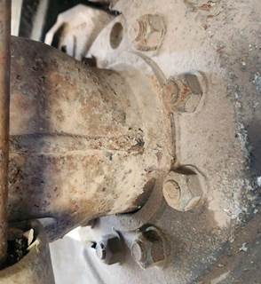 HUB PILOT NA Hub for a 1988 GMC C7000