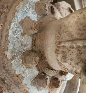 HUB PILOT NA Hub for a 1988 GMC C7000