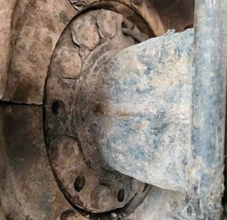 HUB PILOT NA Hub for a 2015 International WorkStar 7400