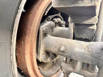 HUB PILOT NA Hub for a 1997 Chevrolet C7500