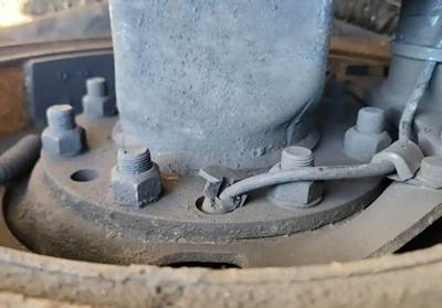 HUB PILOT NA Hub for a 2015 Volvo VNL