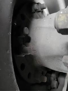 HUB PILOT NA Hub for a 2019 Freightliner M2 106