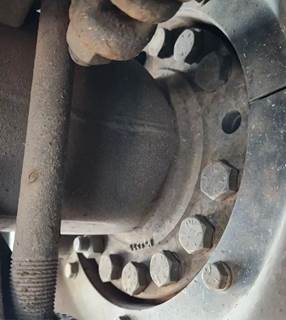 HUB PILOT NA Hub for a 2005 Sterling L7500