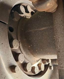 HUB PILOT NA Hub for a 2005 Sterling L7500