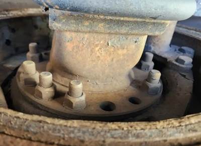 HUB PILOT NA Hub for a 2013 Freightliner Cascadia 125