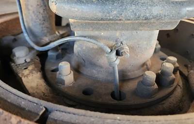 HUB PILOT NA Hub for a 2013 Freightliner Cascadia 125