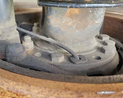 HUB PILOT NA Hub for a 2011 International PROSTAR