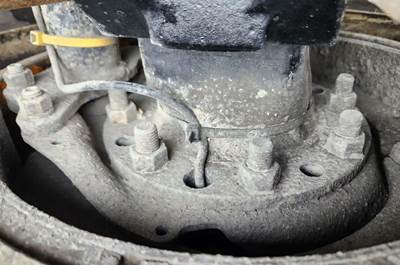 HUB PILOT NA Hub for a 2018 Peterbilt 567