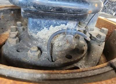 HUB PILOT NA Hub for a 2019 Freightliner Cascadia 126