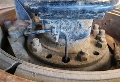 HUB PILOT NA Hub for a 2019 Freightliner Cascadia 126