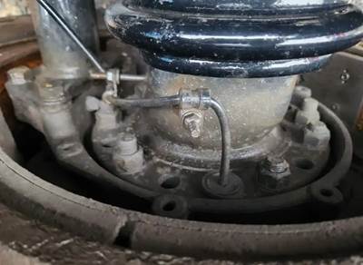 HUB PILOT NA Hub for a 2024 Freightliner Cascadia 126