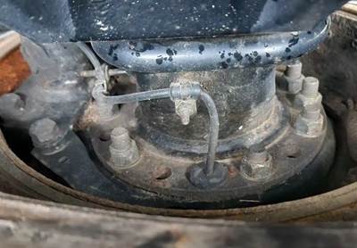 HUB PILOT NA Hub for a 2022 Freightliner Cascadia 126