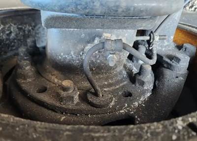 HUB PILOT NA Hub for a 2021 Freightliner Cascadia 126