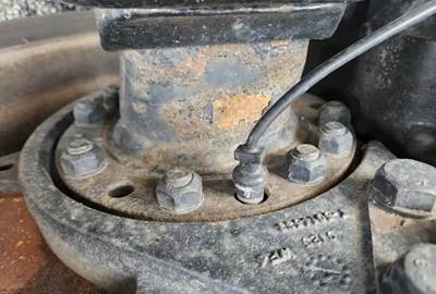 HUB PILOT NA Hub for a 2021 Freightliner Cascadia 126