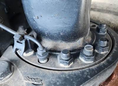 HUB PILOT NA Hub for a 2022 Peterbilt 579